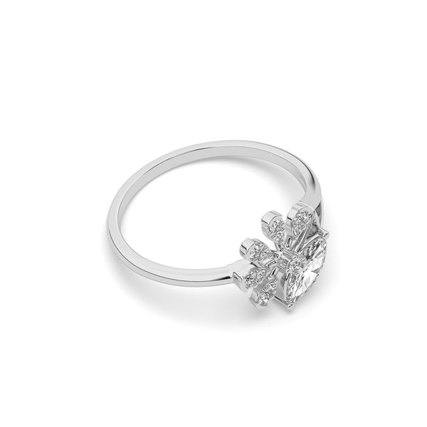 aurelle petal ring